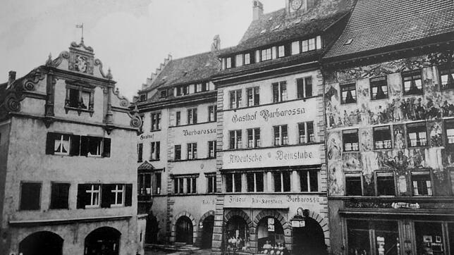 Abbildung des Hotel Restaurant Barbarossa aus Daniel Groß' Bildband "Erinnerungen an Konstanz wie es einmal war", 2001 erschienen im ...