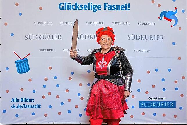 Bild 5: Gute Laune vor der SÜDKURIER-VIP-Wand bei der Fernsehfasnacht