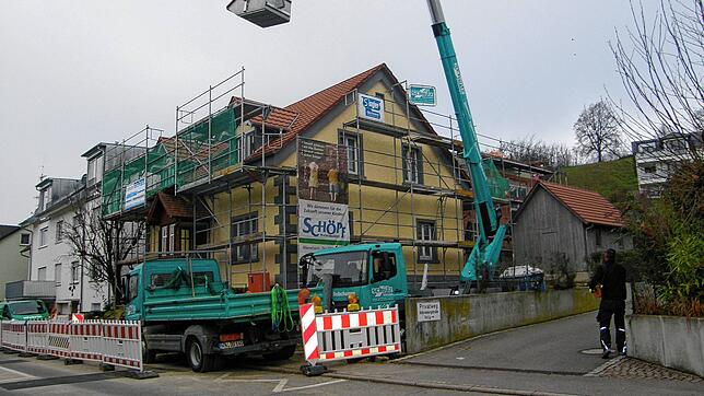 Der Ausbau des alten Kindergartens in der Höhrenbergstraße geht voran. Wann im kommenden Jahr alles fertig sein wird, hängt laut ...