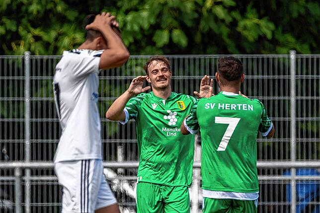 Bild 1: SV Herten kantert die U23 des SV 08 Laufenburg mit 6:1 nieder &ndash; und wir haben Bilder!