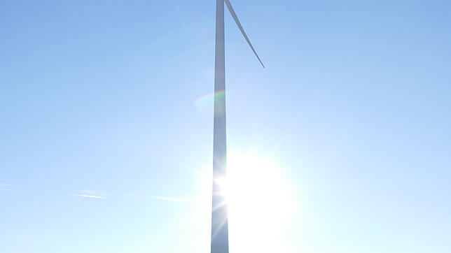 Auf Bonndorfer Gemarkung wird zur Stromerzeugung aus regenerativen Energien auf Photovoltaik und in bescheidenem Maße auch auf Windkraft ...