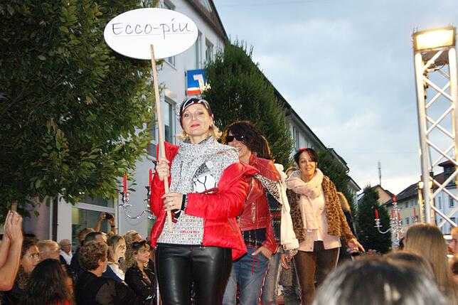 Bild 8: <strong><strong>Bilder von Einkaufsnacht und Weinfest in Bad Säckingen </strong></strong>