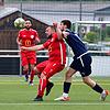 Mann des Tages: Fabian Draga aus der 2. Mannschaft, hier im Zweikampf mit Fabian Hager (rechts), traf für den FC Wallbach zum 1:0-Sieg ...