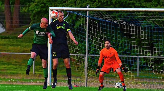 Bild 21: SV Herten besiegt den TuS Efringen-Kirchen mit 3:1 &ndash; und wir haben Bilder!