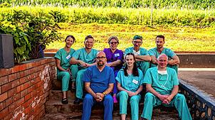 Das Team (von links): Iris Oswald, Sascha Löhr, Marita Steinebrunner, Wolfgang Bachbauer, Christian Hausding, Tim Delbeck, Annalena ...
