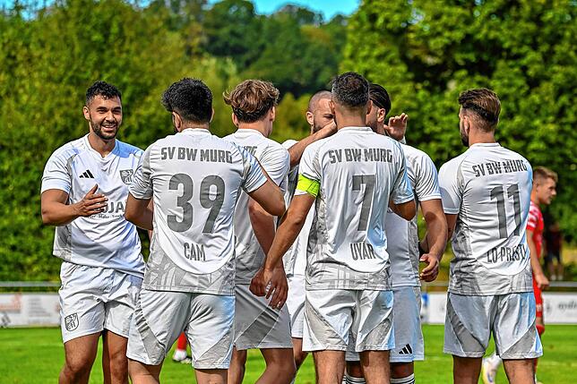 Bild 1: SV Blau-Weiß Murg besiegt den FC Schlüchttal mit 4:1 – und wir haben Bilder!