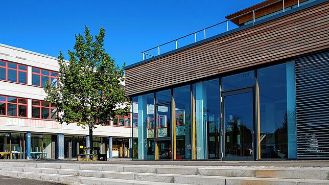 Noch herrscht an den Donaueschinger Schulen gähnende Leere, so wie hier beim Fürstenberg Gymnasium. Ab Montag, 4. Mai, sieht das jedoch ...