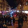Sogenannte Montagsspaziergänger machen ihrem Unmut über die Corona-Maßnahmen bei nicht angemeldeten Demonstrationen Luft. Hier der ...
