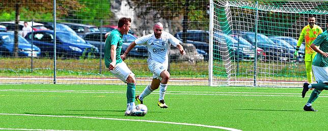 Bild 15: FC Zell besiegt den SV Blau-Weiß Murg mit 2:0 – und wir haben Bilder!