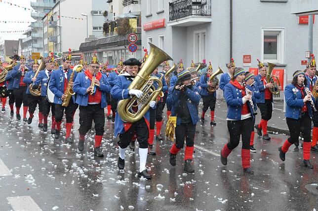 Bild 33: Bilder vom Narrensprung beim Ringtreffen des Alemannischen Narrenrings (Teil 2)