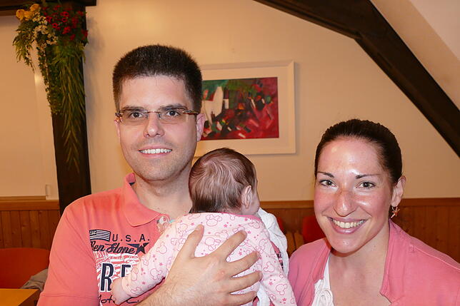 Thorsten Richter und Friederike Storz mit Nachwuchs.