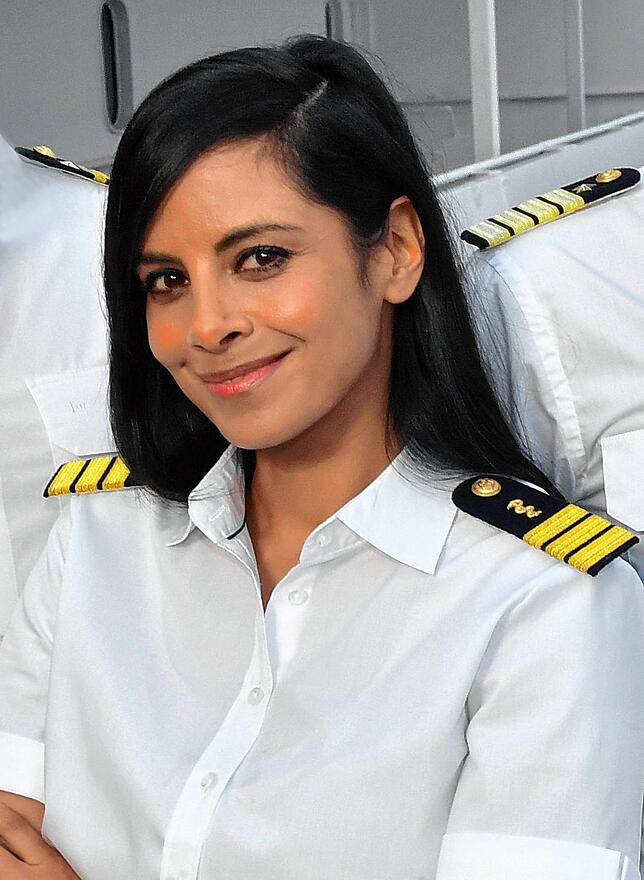 Collien Ulmen-Fernandes spielt die Schiffsärztin Dr. Jessica Delgado.