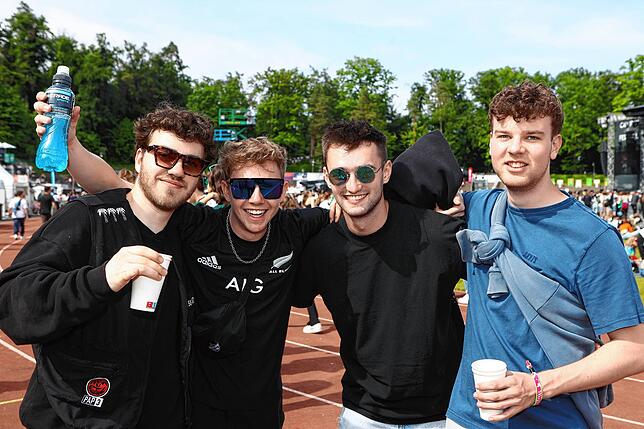 Bild 12: Gute Laune und ein volles Stadion beim zweiten Tag des Campus-Festivals 2023
