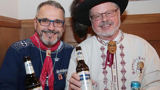 Wenn’s ums Bier geht, sind sich Brauereichef Georg Schwende (links) und VSAN-Präsident Roland Wehrle einig. Ganz anders sieht es da bei ...