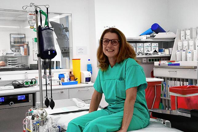 Elke Milkau arbeitet seit über 30 Jahren im Krankenhaus Waldshut und hat Spaß an ihrer Tätigkeit. Institutionen wie die geplante ...