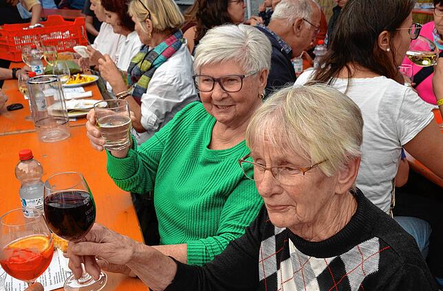 Bild 19: Feierabendhock beim Bermatinger Dorffest: Die schönsten Bilder