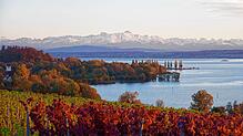 Die Alpen erscheinen zum Greifen nah. Bei Schönwetterlagen ergeben sich dank des Föhns atemberaubende Bergpanoramen am Bodensee. Hier im ...