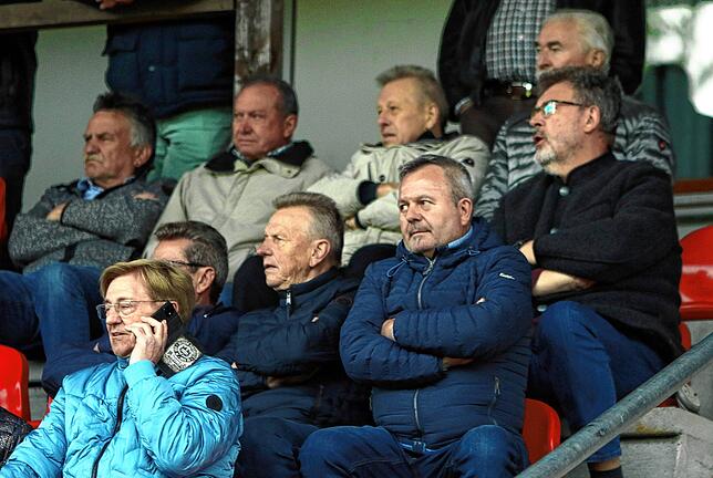 Bild 18: Die besten Bilder des Verbandsliga-Derbys zwischen dem SC Pfullendorf und dem FC Singen