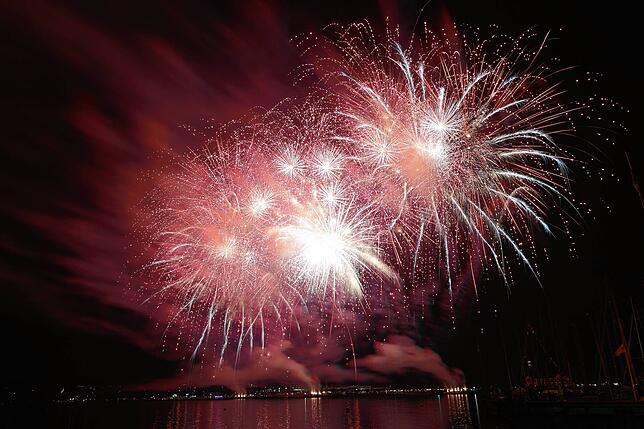 Bild 13: Es knallt beim Seenachtfest 2025! Das Feuerwerk über dem Bodensee lädt zum Staunen ein