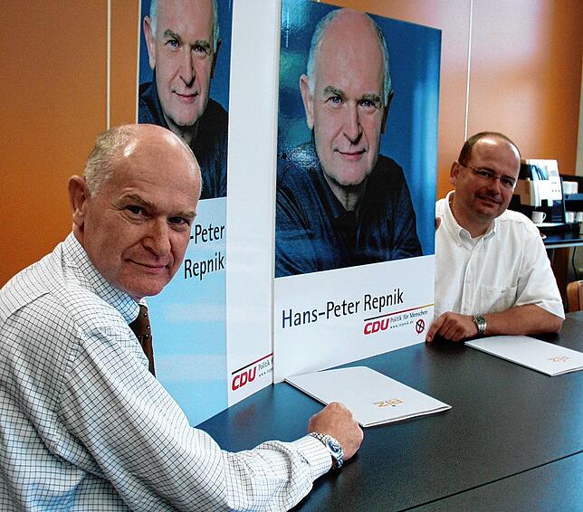 Hans-Peter Repnik in seinem letzten Bundestagswahlkampf 2002.