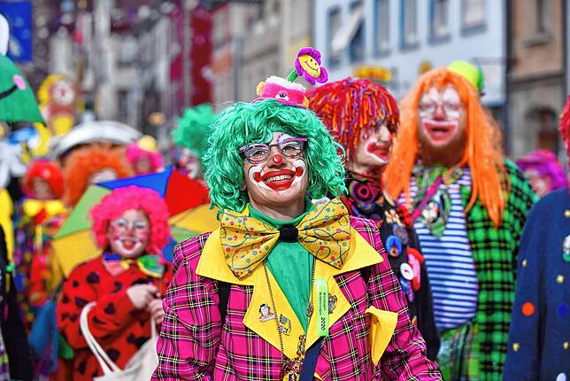 Stöbern sie mit ihren Konfettiwolken durch die Stadt? Die Südstadt-Clowns hier im Jahr 2020.