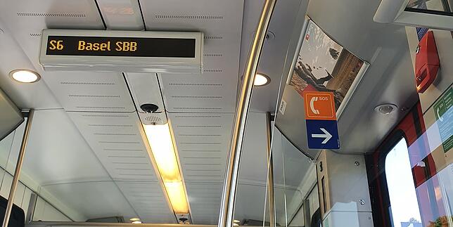 Eine Fahrt mit der Wiesentalbahn (S6) bis zum Bahnhof Basel SBB.
