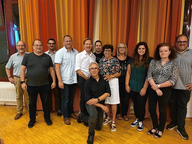 Der neu gewählte Vorstand der Bürger- und Narrenzunft Tiengen (von links): Uli Jahn, Oliver Stanik, Vizevorsitzender Ralf Kögel, ...