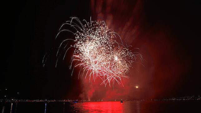 Bild 37: Konstanzer Seenachtfest 2022: Fotos vom großen Finale beim Feuerwerk an der Kunstgrenze