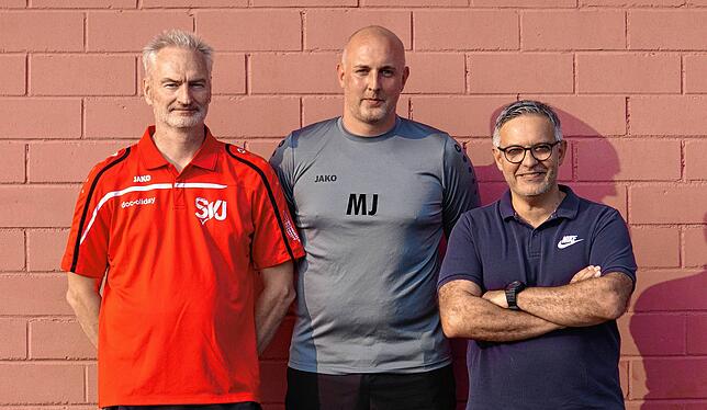 Trainerteam des SV Jestetten: Salvador Ortiz (rechts) ist neuer Trainer und wird vom bewährten Torwarttrainer Alexander Vetter (links) ...