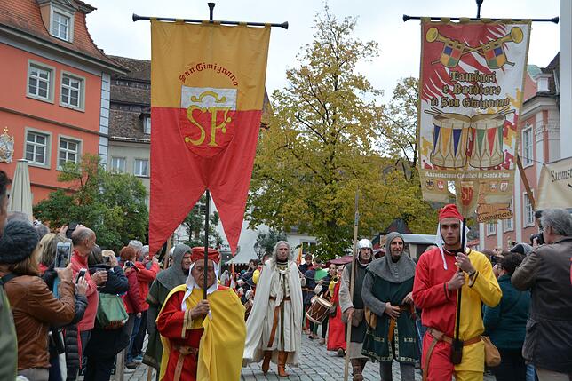 Der Meersburger Mittelaltermarkt soll neu konzipiert werden. Doch ein Bestandteil bleibt auf jeden Fall: dieTeilnahme der Cavalieri di ...