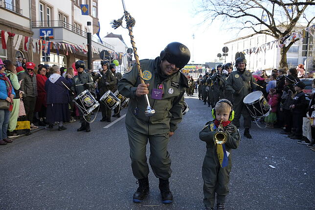Bild 15: Bilder vom großen Fasnet Samschdig-Umzug der Poppele-Zunft (1)