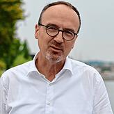 Konstanz Oberbürgermeister Uli Burchardt berichtet, wie es zur Schließung der Grenze während der Corona-Pandemie kam.