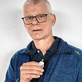 „In dem Ring befinden sich zirka 60 elektronische Komponenten.“ – Jürgen Merz, Forschungsinstitut Hahn-Schickard