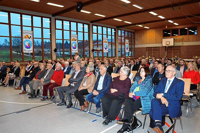 Der Verleihung der Heinrich-Rehm-Medaille findet in diesem Jahr in der Orsinger Kirnberghalle stattda die Rebberghalle in Rehms ...