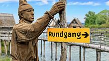 Eigentlich viel Platz an der frischen Luft: Das Freilichtmuseum Unteruhldingen. Doch im Gegensatz zu einem Besuch im Zoo bleibt das ...