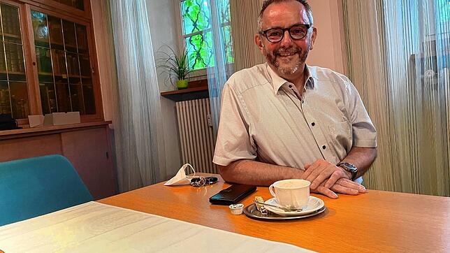 Ulrich Sickinger, Leiter der Seelsorgeeinheit Mittlerer Hochrhein St. Verena, hat im vergangenen Jahr die Diagnose Burn-out bekommen. ...