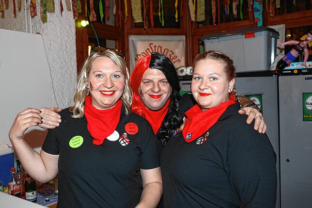 Bild 6: Partystimmung beim Seegeisterball &ndash; Teil 3