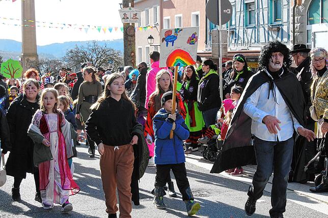 Bild 31: Kinderumzug und Setzen des Kindernarrenbaums in Stockach (Teil 1)