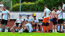 Betretene Gesichter nach dem Abpfiff: Nach einer mageren Leistung ist das Thema „Landesliga“ für den FC Wehr wohl keines mehr. Das 0:4 ...