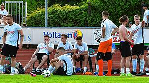 Betretene Gesichter nach dem Abpfiff: Nach einer mageren Leistung ist das Thema „Landesliga“ für den FC Wehr wohl keines mehr. Das 0:4 ...