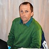 Peter Knorre, Leiter des Kinder- und Jugendhauses in Bad Säckingen, erläutert den Entwurf der neuen Satzung für das Jugendparlament.