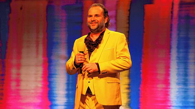 Moderator Rainer Vollmer führt auch 2022 wieder durch die Fernsehfasnacht im Konstanzer Konzil.