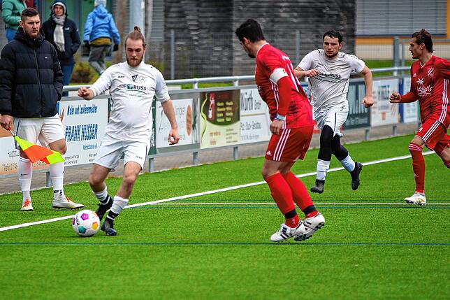 Bild 12: Spvgg Wutöschingen II siegt 3:1 gegen SG Lottstetten/Altenburg – und wir haben Fotos!