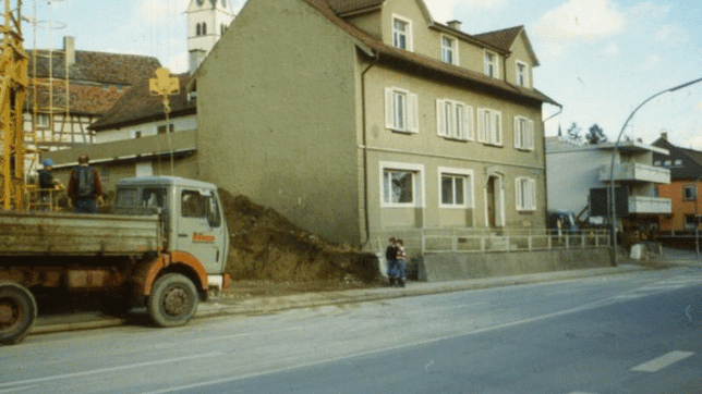 Im April 1985 ist die Tiefgargage Bischofsschloss, an der Markdorfer Ortsdurchfahrt B&nbsp;33 gelegen, mit Sonderfunktion als ...
