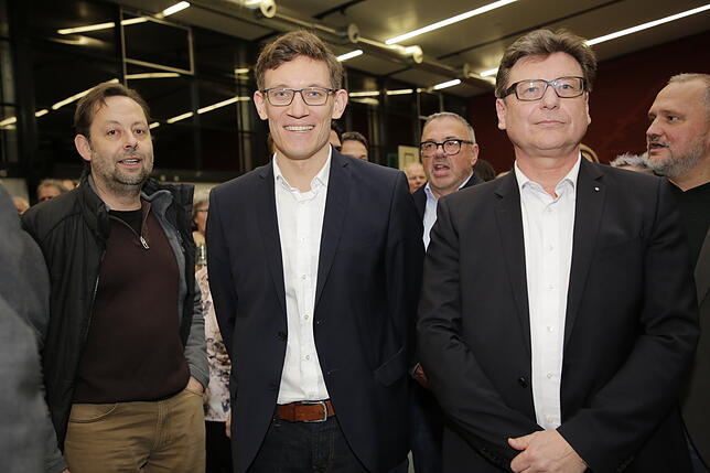 Bild 20: Bilder von der Hilzinger Bürgermeisterwahl in der Hegauhalle