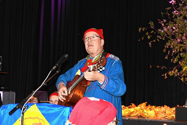 Die Gitarre darf nicht fehlen: Zunftmeister Stephan Glunk,