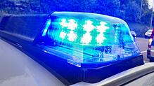 Ein Polizeiauto im Einsatz (Symbolbild). Die Schaffhauser Polizei sucht derzeit nach vier vermissten Jugendlichen.