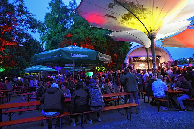 Bild 18: Das Open-See 2025 startet: Im Konstanzer Stadtgarten spielt drei Tage die Musik