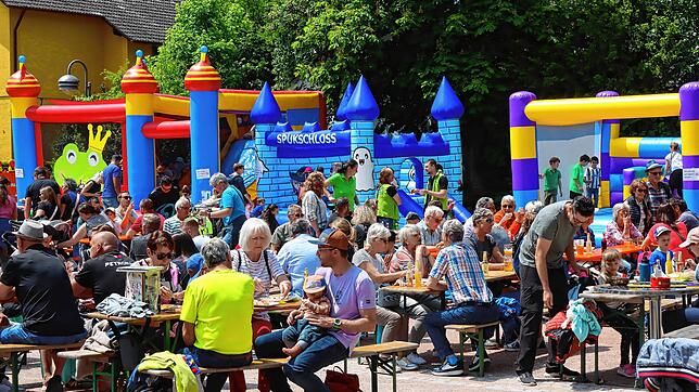 Viele hundert Besucher strömen am Montag den ganzen Tag über zum Fest auf dem Unterkirnacher Mühlenplatz. Eine der Hauptattraktionen für ...