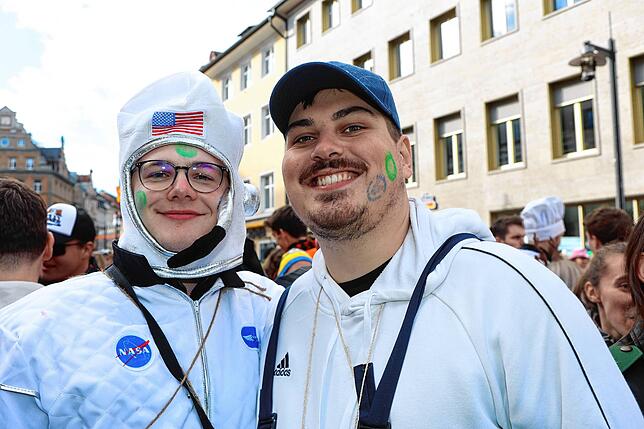 Bild 8: Konstanzer Straßenfasnacht 2025: Die besten Bilder vom Schmotzigen Dunschtig